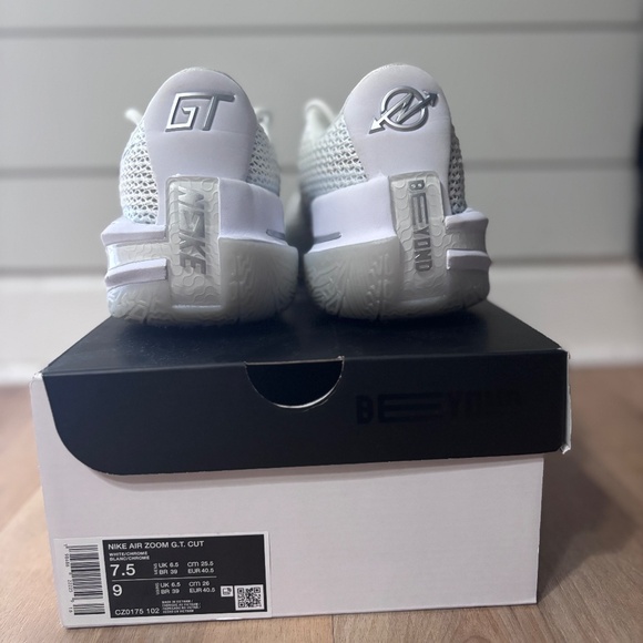 Nike GT Cut 1 All white Size 7.5 - Picture 4 of 6
